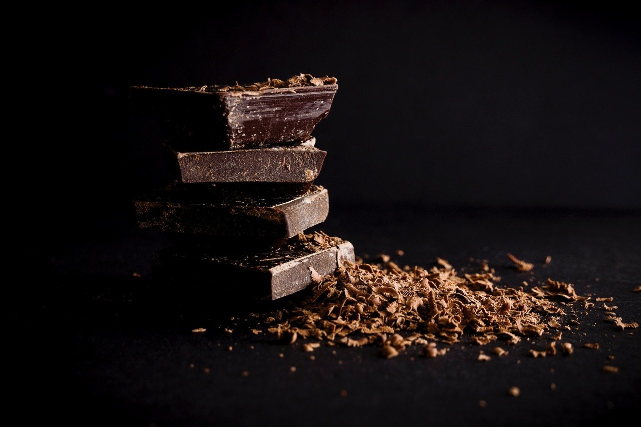 Dlaczego MUSISZ jeść czekoladę? Jest aż 7 powodów! 