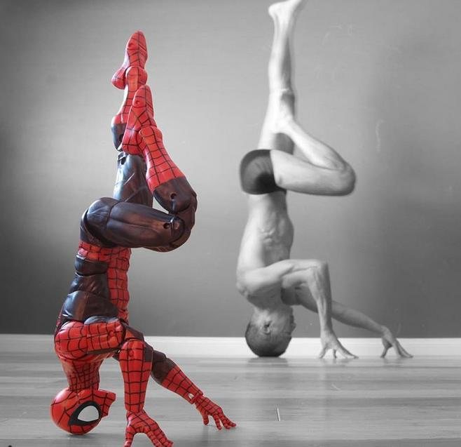 Joga ze Spider-Manem. Superbohater też ćwiczy!