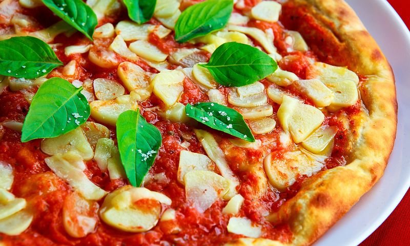 3.	Pizza może pomóc twojemu ciału wchłonąć likopen - przeciwutleniacz występujący w pomidorach