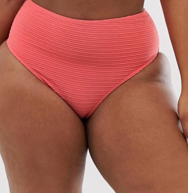 Asos robi to dobrze! Nie retuszuje zdjęć, a te i tak są piękne
